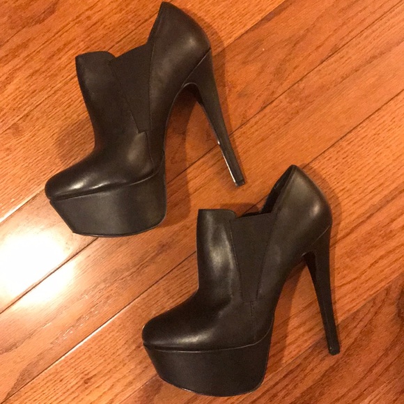 Steve Madden black platform booties in size 9 - Picture 2 of 6